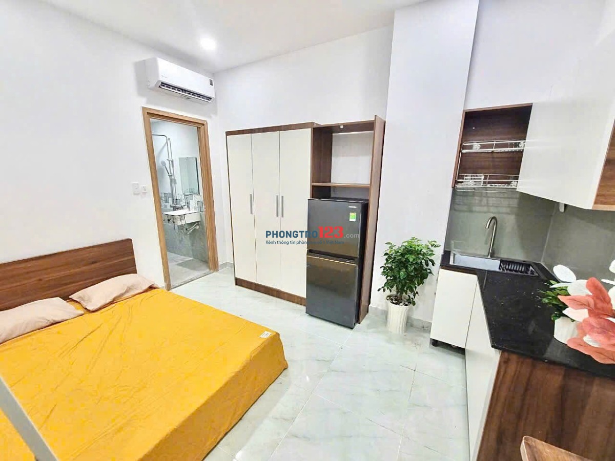 PHÒNG FULL NỘI THẤT BAN CÔNG SIÊU RỘNG ĐIỆN BIÊN PHỦ BÌNH THẠNH TIỆN NGHI DI CHUYỂN