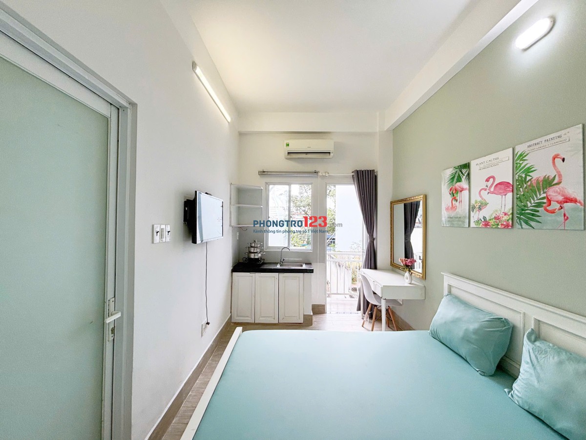 CĂN HỘ BANCON FULL NỘI THẤT Ở NGUYỄN TRÃI NGAY CHỢ BÀU SEN, GẦN ĐH SP, ĐH KHTN, UEH, Y DƯỢC.