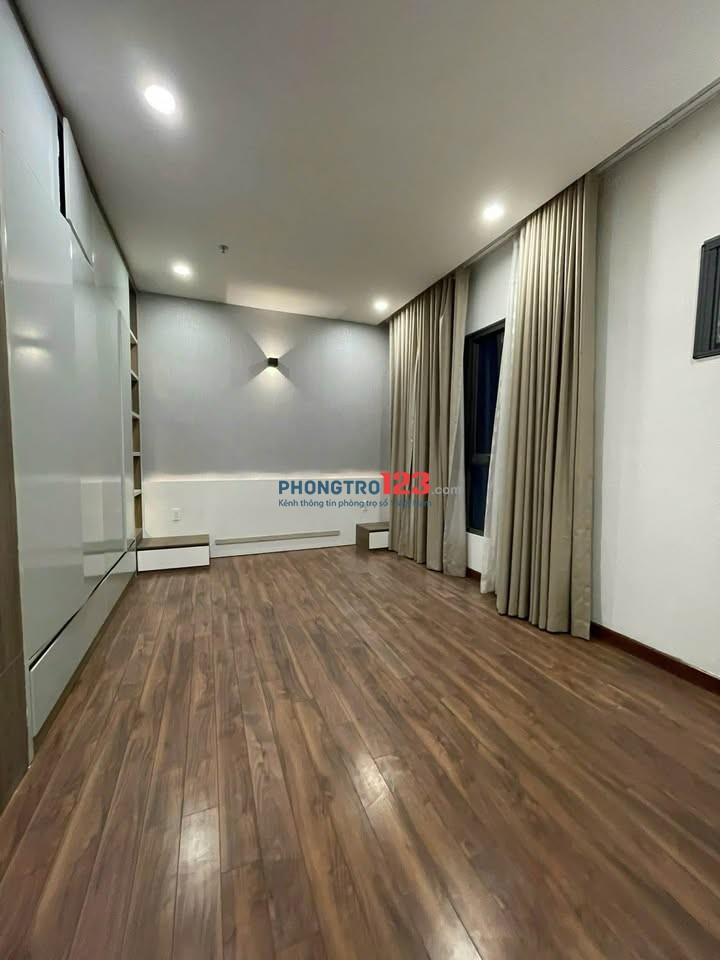 Cho thuê Duplex C/c cao cấp Sky Center, Phổ Quang - Dt: 195m, 3PN giá 21tr/tháng