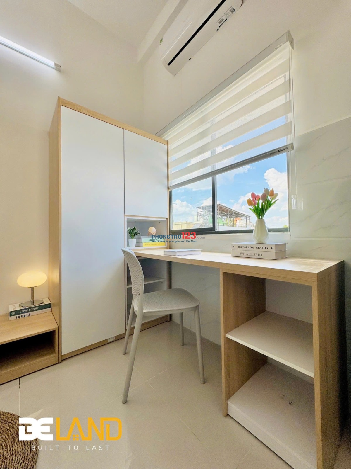 Duplex cửa sổ trời bình trưng tây, Q2