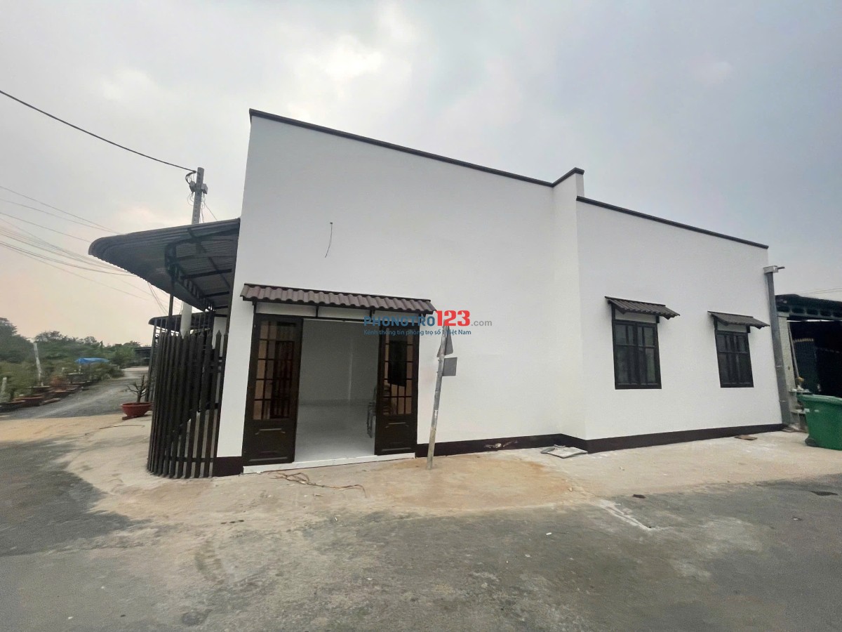 Nhà 2 mặt tiền, 124m2, 3 phòng ngủ, 1 phòng khách, 1 phòng bếp