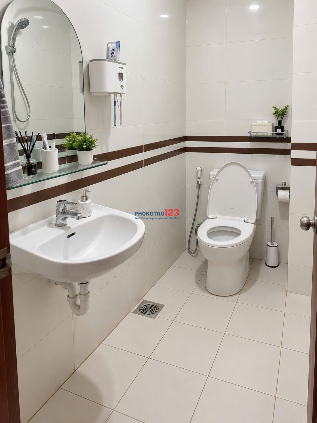 SIÊU PHẨM CĂN HỘ DIỆN TÍCH LỚN TÁCH BẾP RIÊNG BIỆT – ĐÀO DUY ANH CHỈ 7TR 