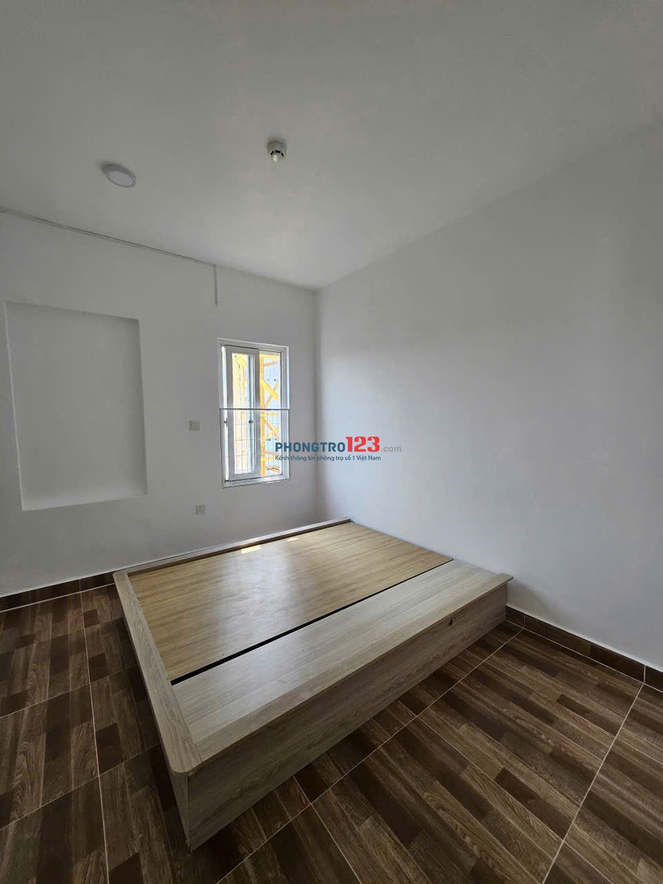 CHung cư Nhiêu Tứ, Hoa Sứ, PN: 2PN, NTCB, 60m2, 10 triệu