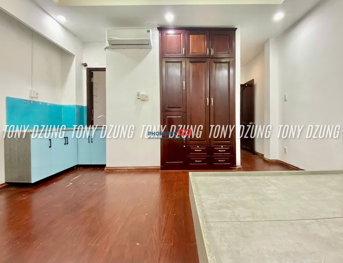PHÒNG ĐẸP SẴN NỘI THẤT CƠ BẢN - CÓ MÁY LẠNH CỬA SỔ THOÁNG - NGAY GẦN DƯƠNG QUẢNG HÀM