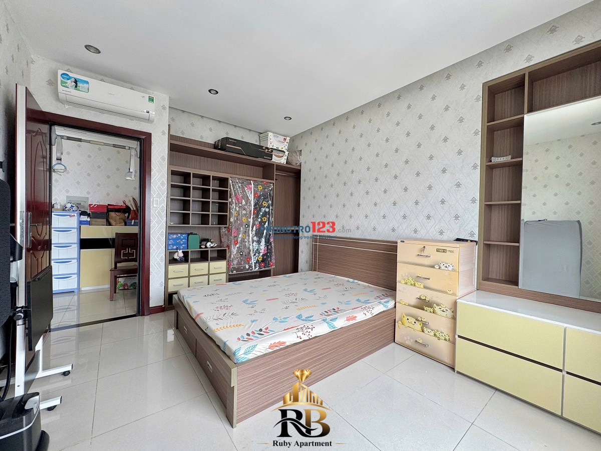 Cho thuê chung cư Bắc Bình 1PN balcony View Landmark 81 rộng 56m2