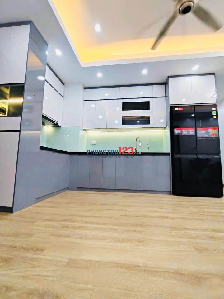 C/c cao cấp Nguyễn Kim, Nhật Tảo cho thuê căn 3PN, Full Nội thất giá 15tr/tháng