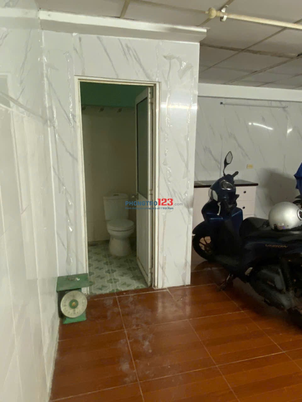 Phòng mặt tiền Đinh Bộ Lĩnh ngay Bến Xe, 40m2, 5tr