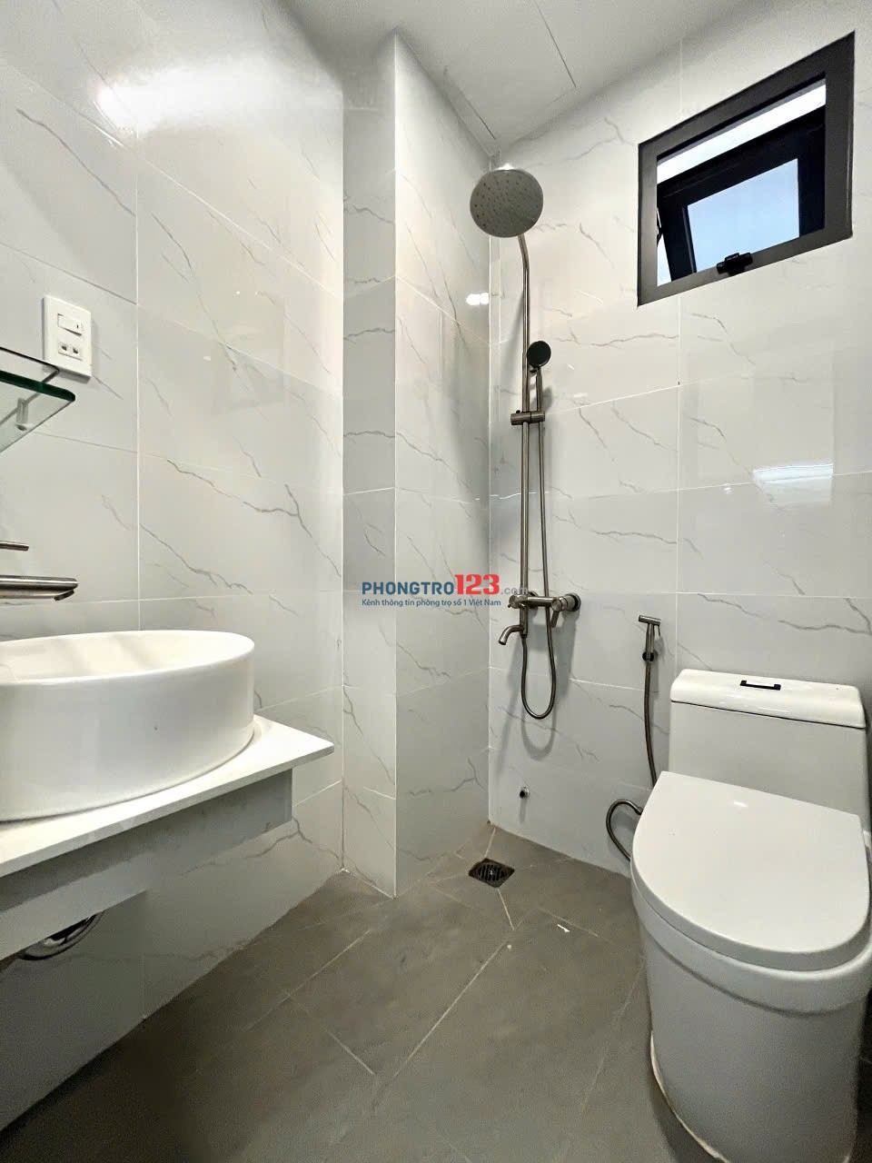 CHO THUÊ CĂN HỘ CÓ CỬA SỔ LỚN | GẦN CHỢ BÀ CHIỂU & NGÃ TƯ HÀNG XANH