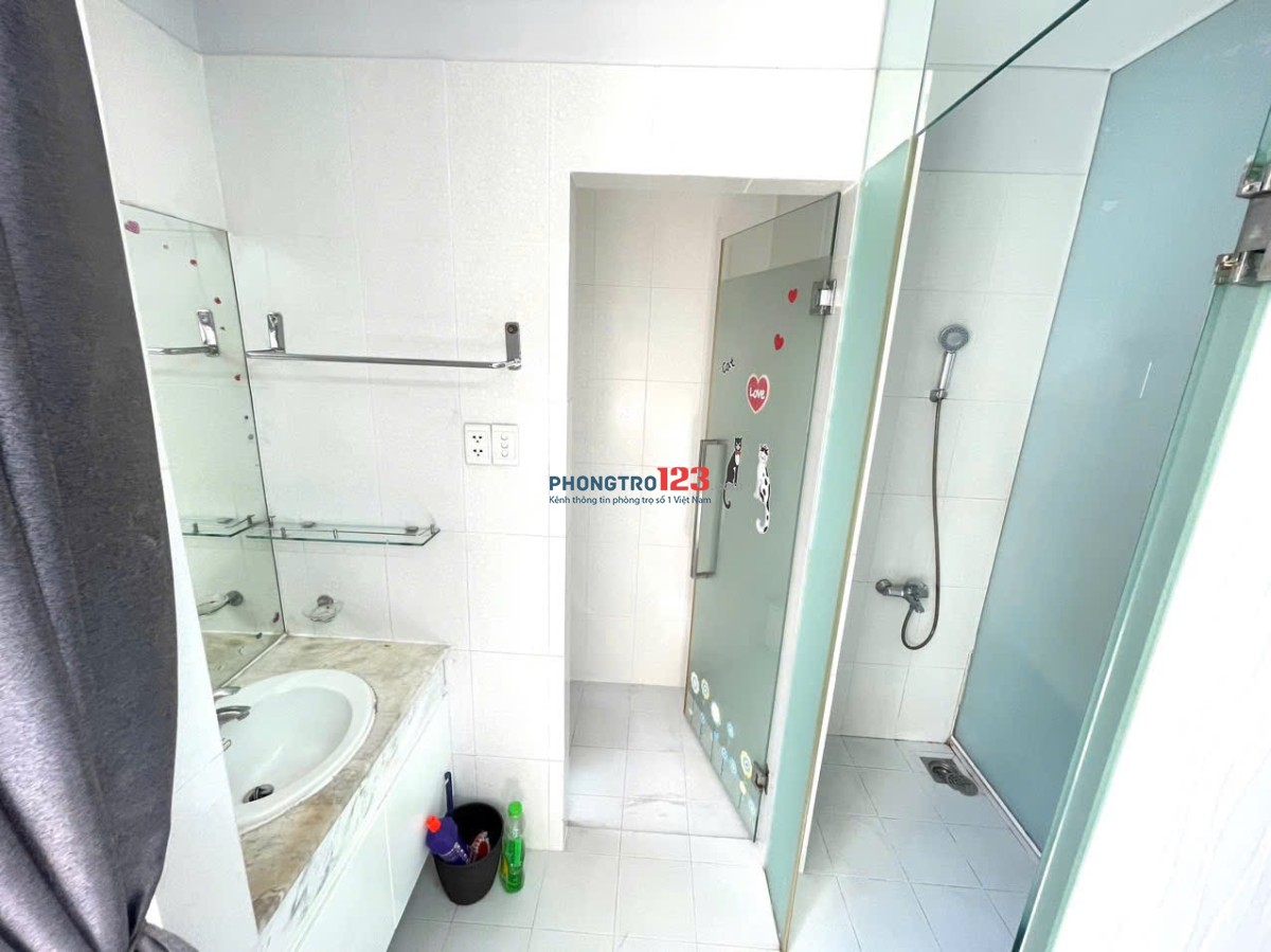 SIÊU PHẨM BAN CÔNG LỘNG GIÓ CÓ MÁY GIẶT RIÊNG – VÕ TRƯỜNG TOẢN SÁT QUẬN 1 CHỈ 6TR