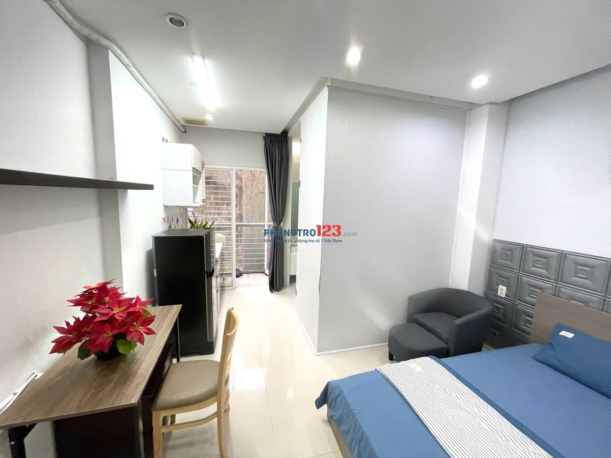 SIÊU PHẨM BAN CÔNG LỘNG GIÓ CÓ MÁY GIẶT RIÊNG – VÕ TRƯỜNG TOẢN SÁT QUẬN 1 CHỈ 6TR