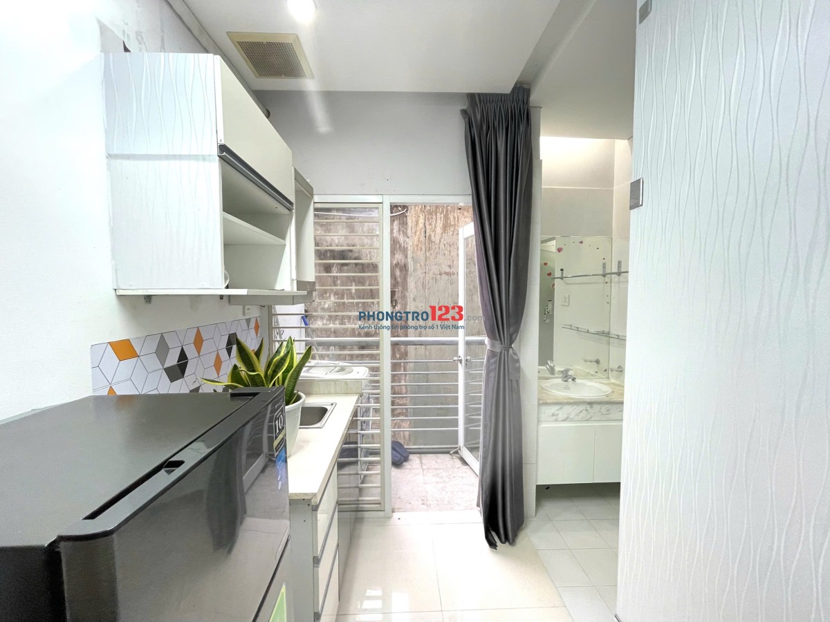 SIÊU PHẨM BAN CÔNG LỘNG GIÓ CÓ MÁY GIẶT RIÊNG – VÕ TRƯỜNG TOẢN SÁT QUẬN 1 CHỈ 6TR