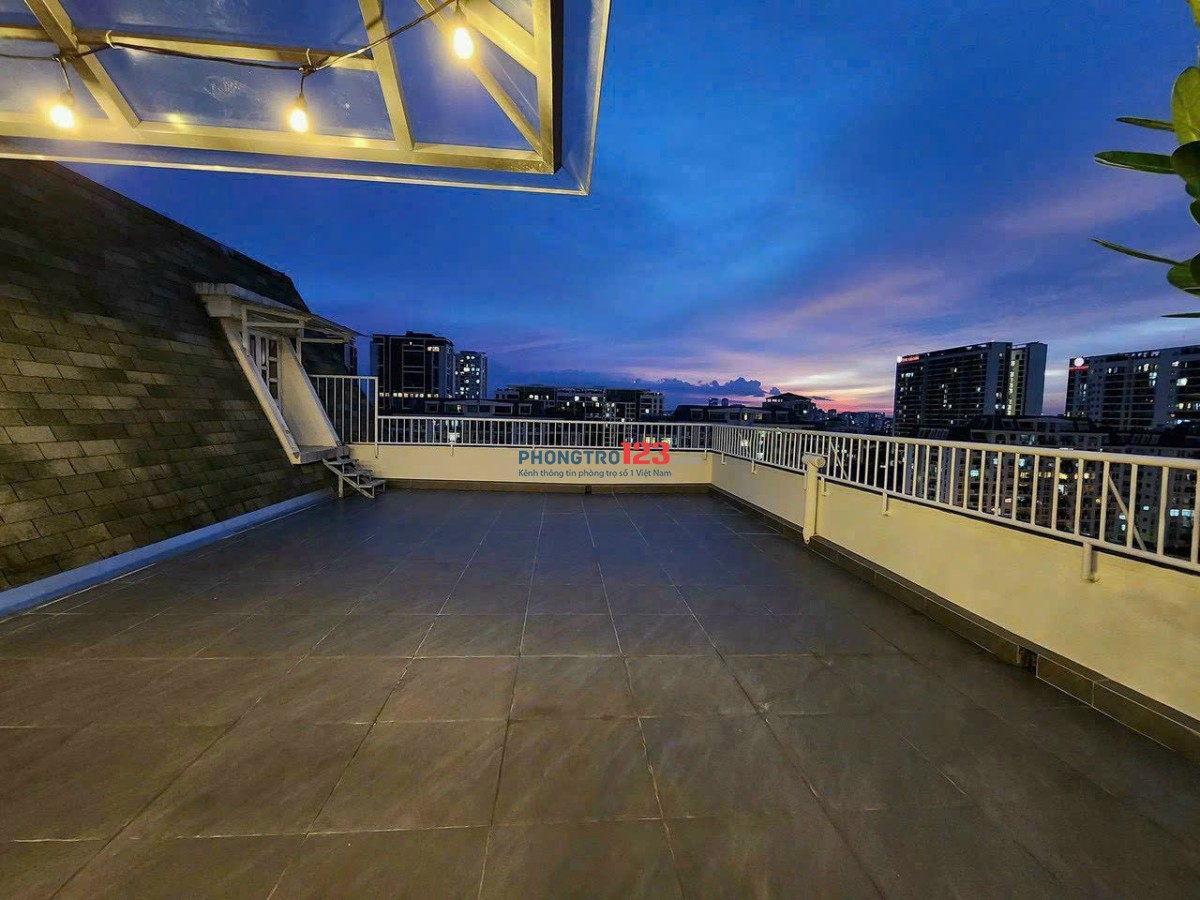 Penthouse Satra Eximland -200m2 nội thất cao cấp 4PN, 3WC Giá thuê 49 Tr/th