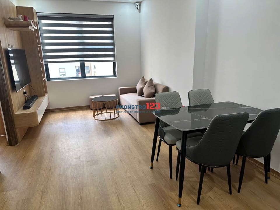 Cho thuê C/c cao cấp Sky Center, Phổ Quang - Căn 2PN, Full nội thất giá 14tr/tháng