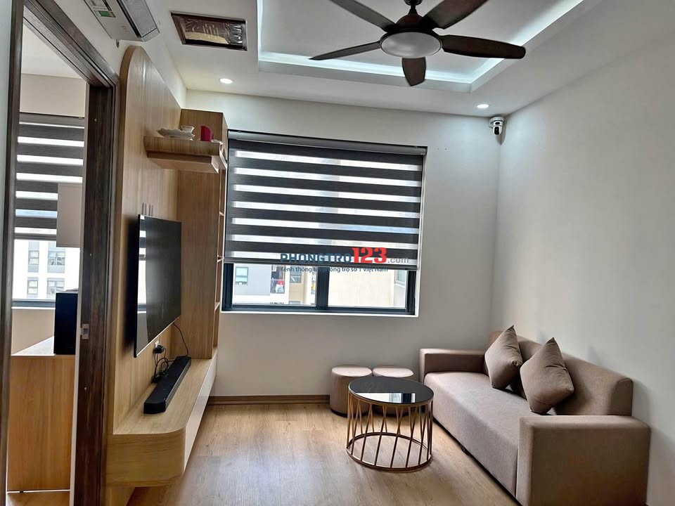 Cho thuê C/c cao cấp Sky Center, Phổ Quang - Căn 2PN, Full nội thất giá 14tr/tháng
