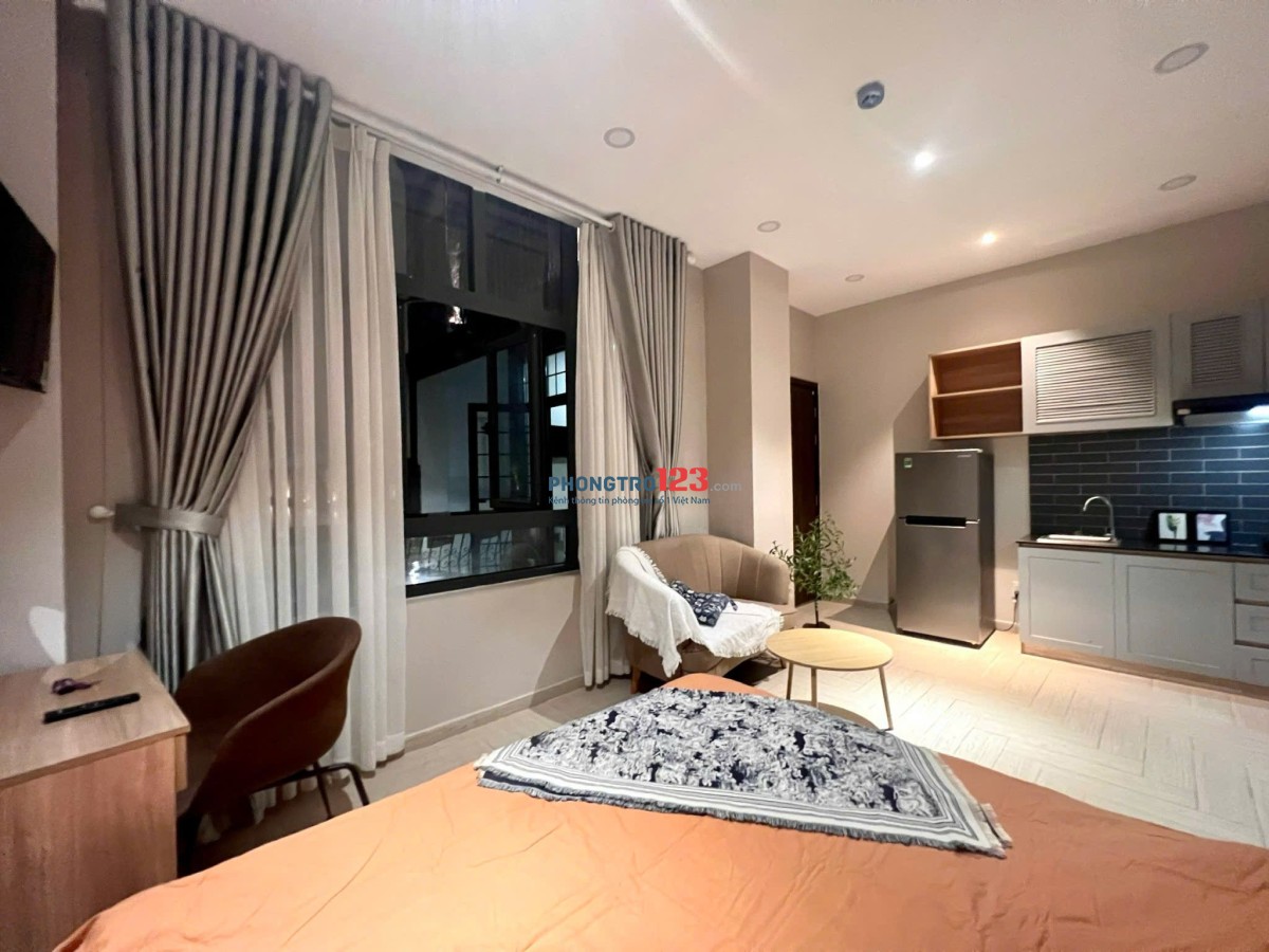 PHÒNG 40m2 FULL NỘI THẤT MỚI, THOÁNG, SẠCH NGAY HÀNG XANH, CHỢ BÀ CHIỂU- NƠ TRANG LONG, BÌNH THẠNH