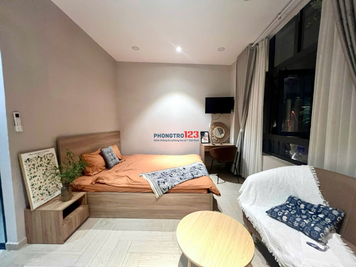 PHÒNG 40m2 FULL NỘI THẤT MỚI, THOÁNG, SẠCH NGAY HÀNG XANH, CHỢ BÀ CHIỂU- NƠ TRANG LONG, BÌNH THẠNH