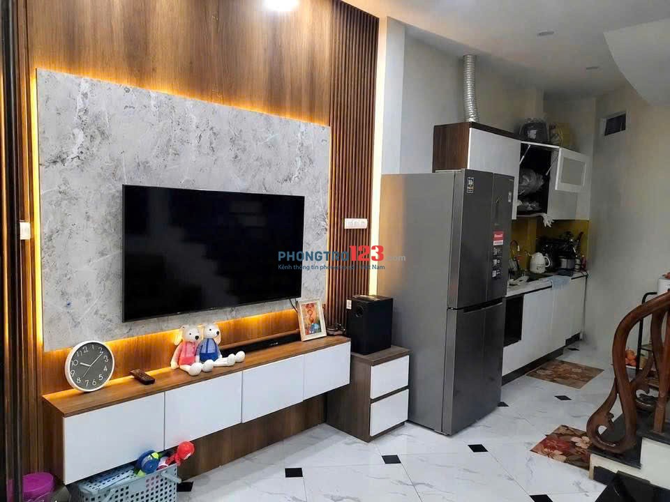 Cho thuê nhà riêng 5 tầng cực đẹp Ngõ Quỳnh - Bạch Mai - Hai Bà Trưng