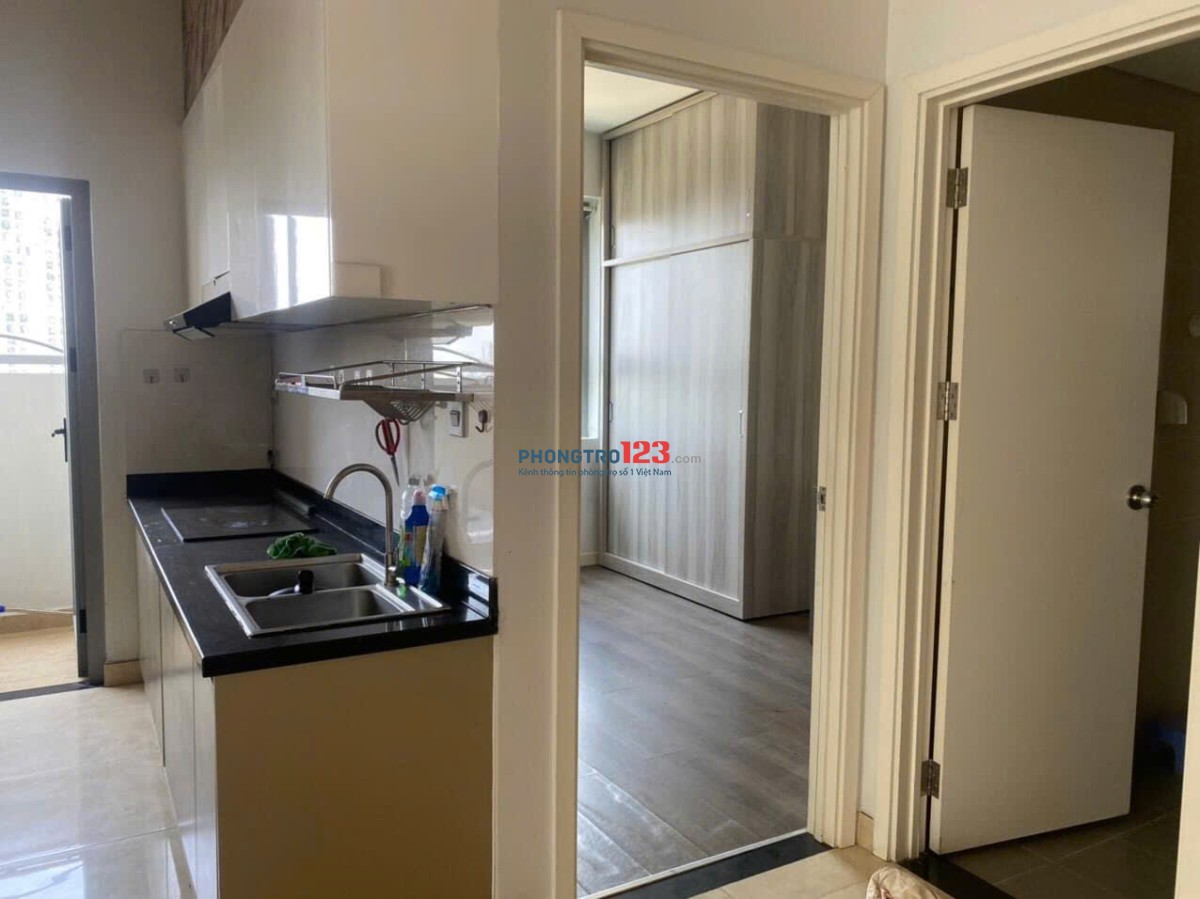 Chung cư B1- Trường Sa- căn hộ 70m2, 2p ngủ, 2wc, giá 13tr/tháng