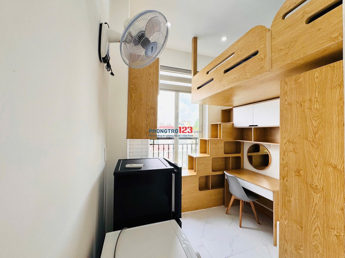 HO THUÊ CĂN HỘ DUPLEX CÓ CỬA SỔ TRỜI & MÁY GIẶT | GẦN CHỢ BÀ CHIỂU & ĐẠI HỌC VĂN LANG CS1