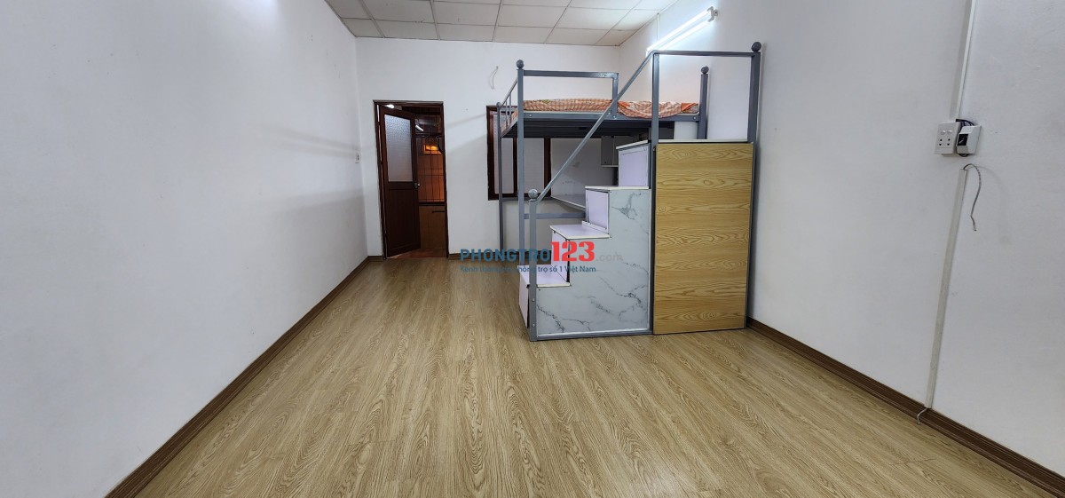 Cho thuê nhà riêng tại Ngõ 199 Lò Đúc, 8 triệu VND, 70m2, 2PN, 2WC, chính chủ