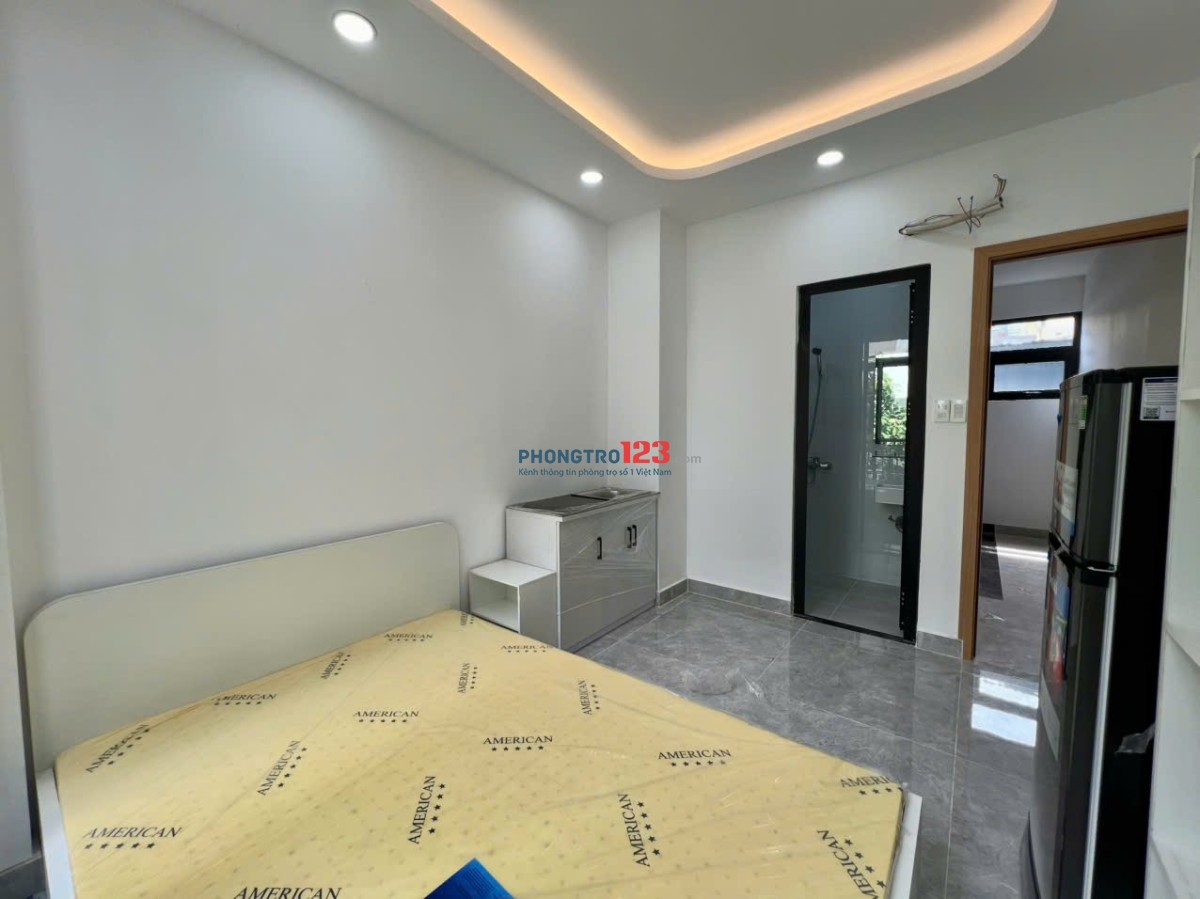 Cho thuê phòng có ban công, full nội thất, Bình Thạnh gần HIU, FTU, UTH, UEF