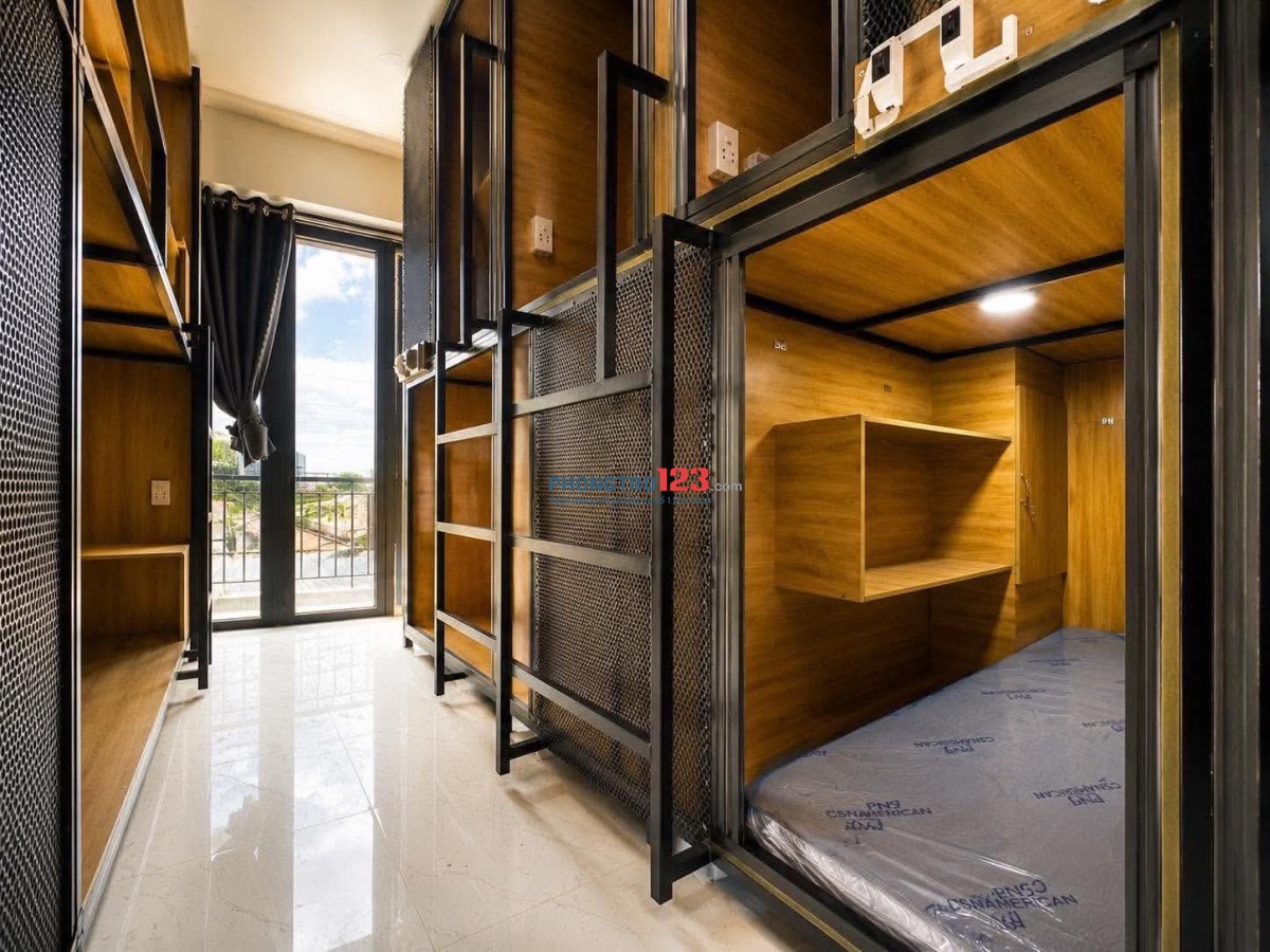 Gần CĐ CÔNG NGHỆ TPHCM - SLEEPBOX MỚI 100%–CÓ THANG MÁY + BAN CÔNG