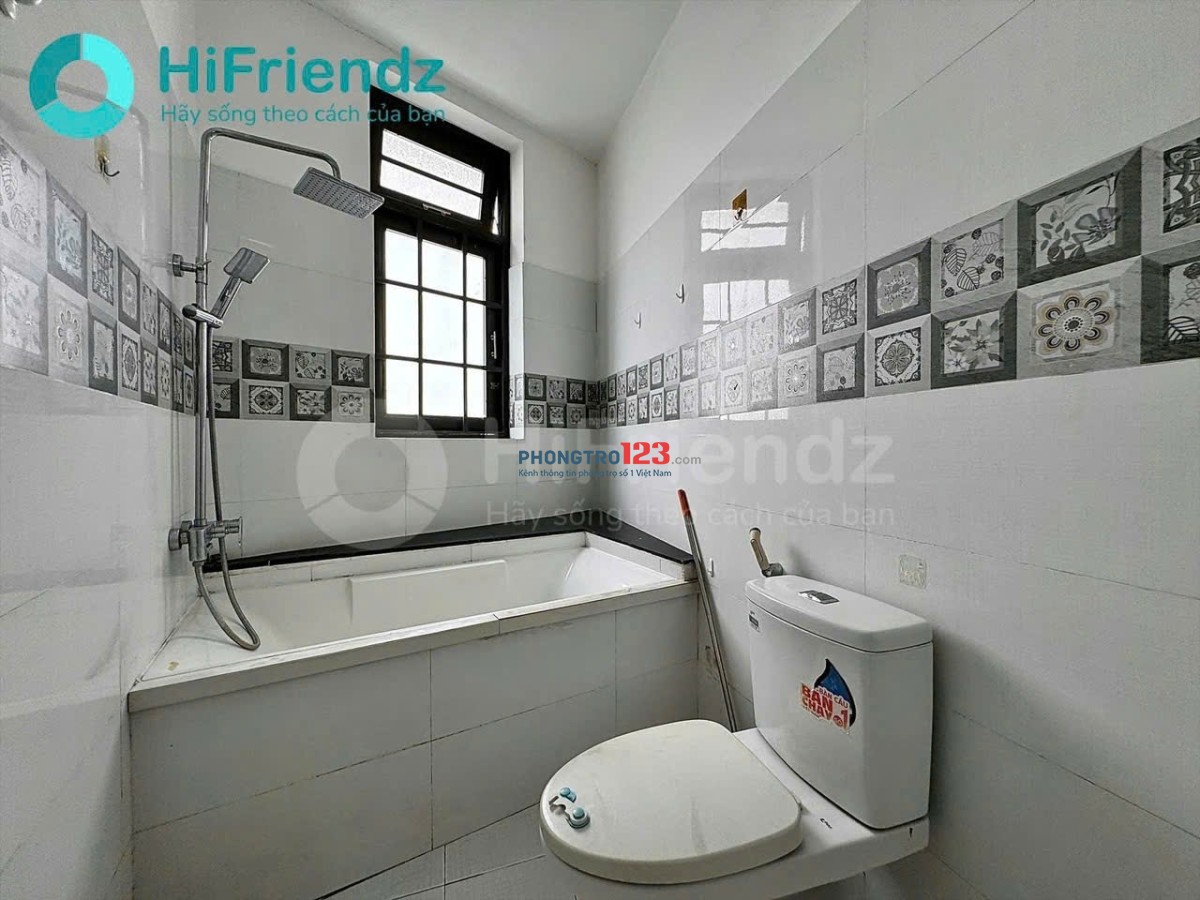 PHÒNG FULL NỘI THẤT BAN CÔNG SIÊU RỘNG TÁCH BẾP NGUYỄN VĂN ĐẬU BÌNH THẠNH TIỆN NGHI DI CHUYỂN