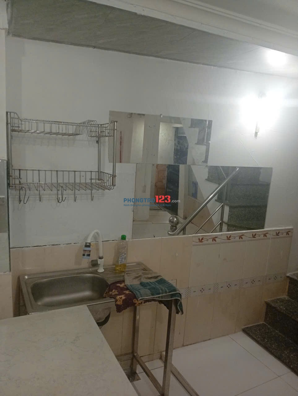 Chính chủ cho thuê nhà nguyên căn 1 trệt 1 lầu, 710/15 Huỳnh Tấn Phát, phường Tấn Phú, quận 7