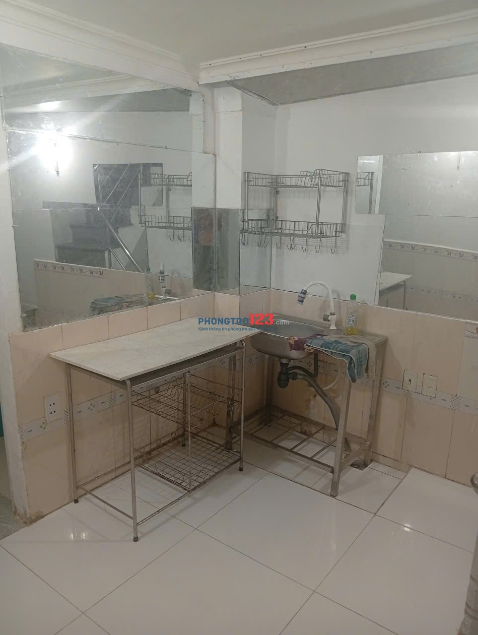 Chính chủ cho thuê nhà nguyên căn 1 trệt 1 lầu, 710/15 Huỳnh Tấn Phát, phường Tấn Phú, quận 7