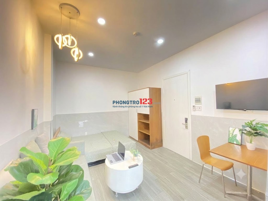 CHÍNH CHỦ CHO THUÊ PHÒNG CỬA SỔ BAN CÔNG THANG MÁY KẾ BÊN CHỢ BÌNH ĐIỀN, ĐH KINH TẾ, ĐH VĂN HIẾN
