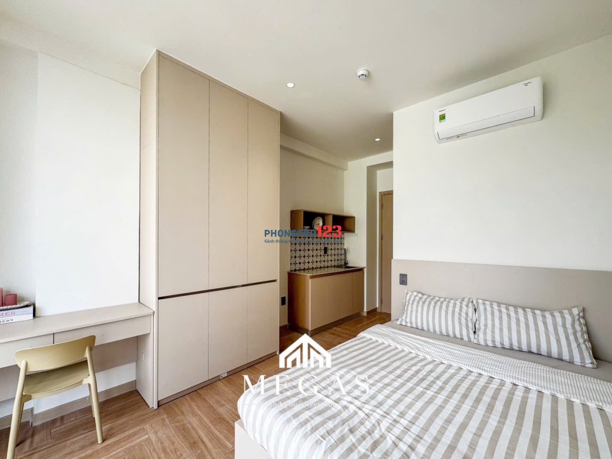 Studio Bancol thoáng ngay Nguyễn Văn Cừ quận 1 Full nội thất hiện đại siêu đẹp