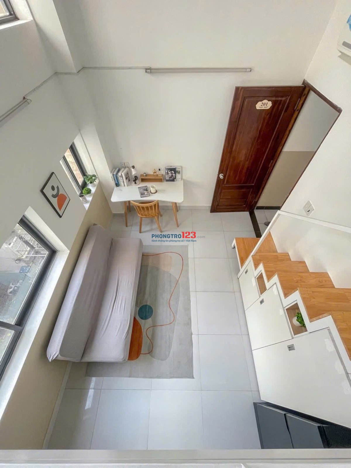 Cho Thuê DUPLEX FULL NỘI THẤT CÓ BẢO VỆ 24/24 ngay VÒNG XOAY DÂN CHỦ