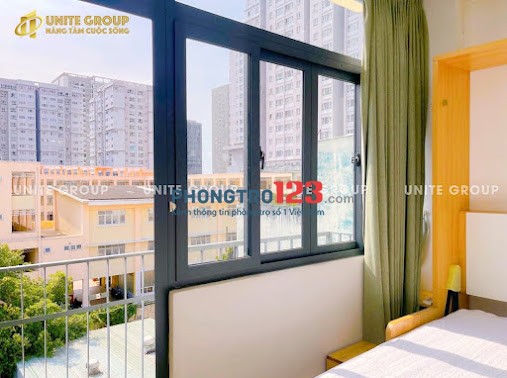 Cho thuê phòng ban công Bình Thạnh, full nội thất gần ngã tư hàng xanh UTH FTU2, có thang máy hầm xe