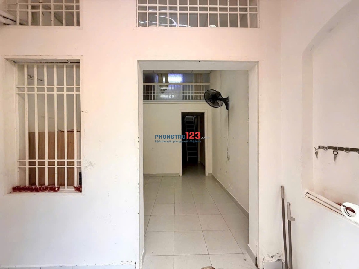 Nhà bán hoặc cho thuê hẻm cụt an ninh giá 8tr500/tháng