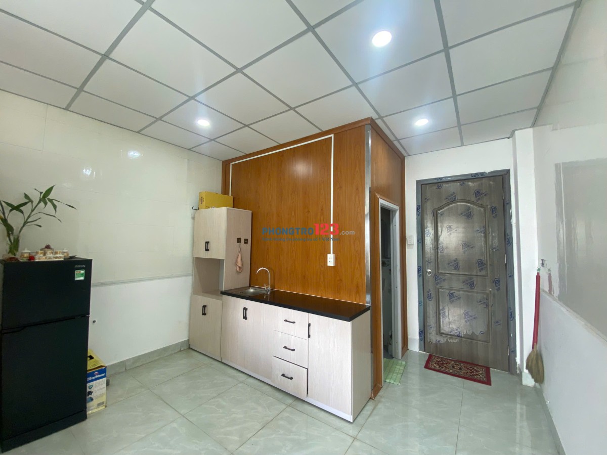 Cho thuê phòng 45m², tách bếp, cửa sổ thoáng – Xô Viết Nghệ Tĩnh, Bình Thạnh gần UTH, FTU2, UEF