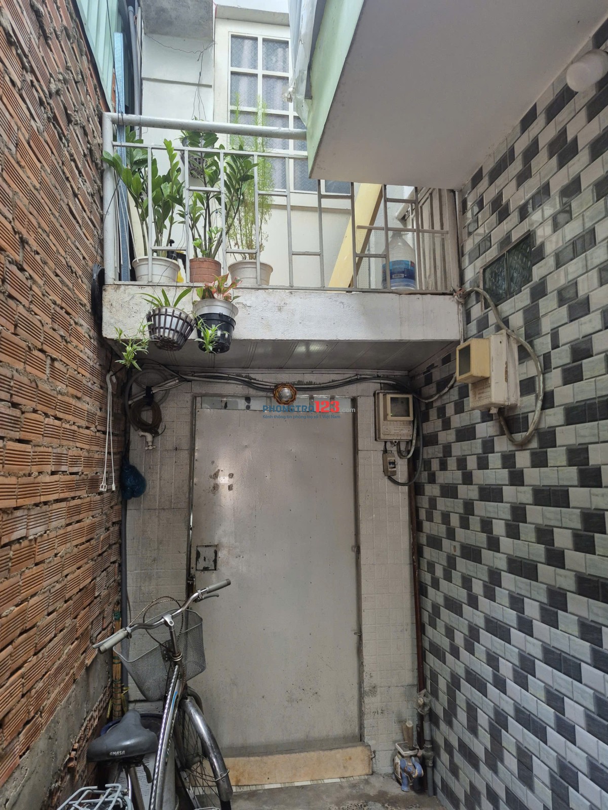 Cho thuê nhà nhỏ 2 tầng gần Chợ Gò Vấp, Trường Đại Học Công Nghiệp giá cho thuê 2.8tr.