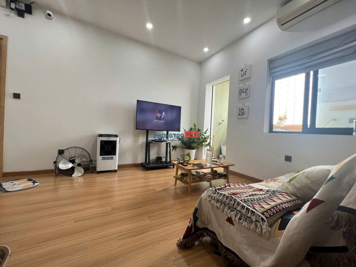 Chung cư 10A Trần Nhật Duật: 50m2, 1p ngủ, NTCB - 10tr/tháng