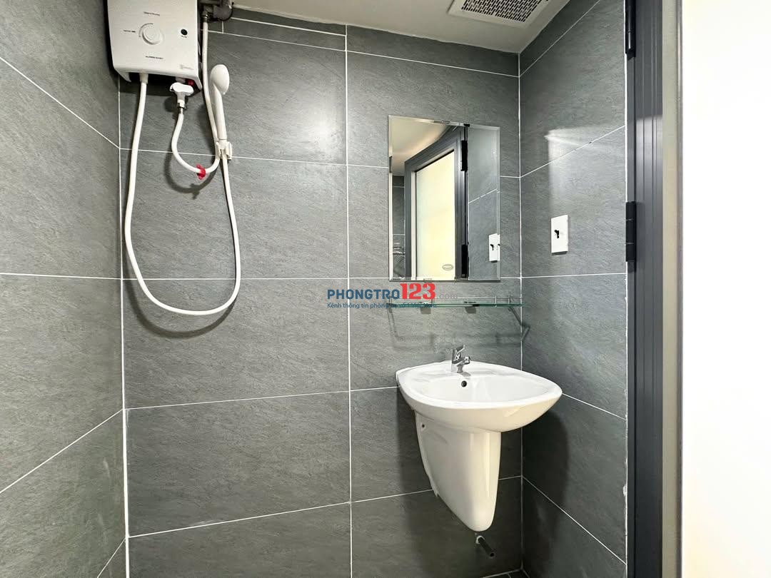 CHO THUÊ CĂN HỘ - 1PN BANCOL TÁCH BẾP - THANG MÁY - HẦM XE RỘNG - HOÀNG HOA THÁM