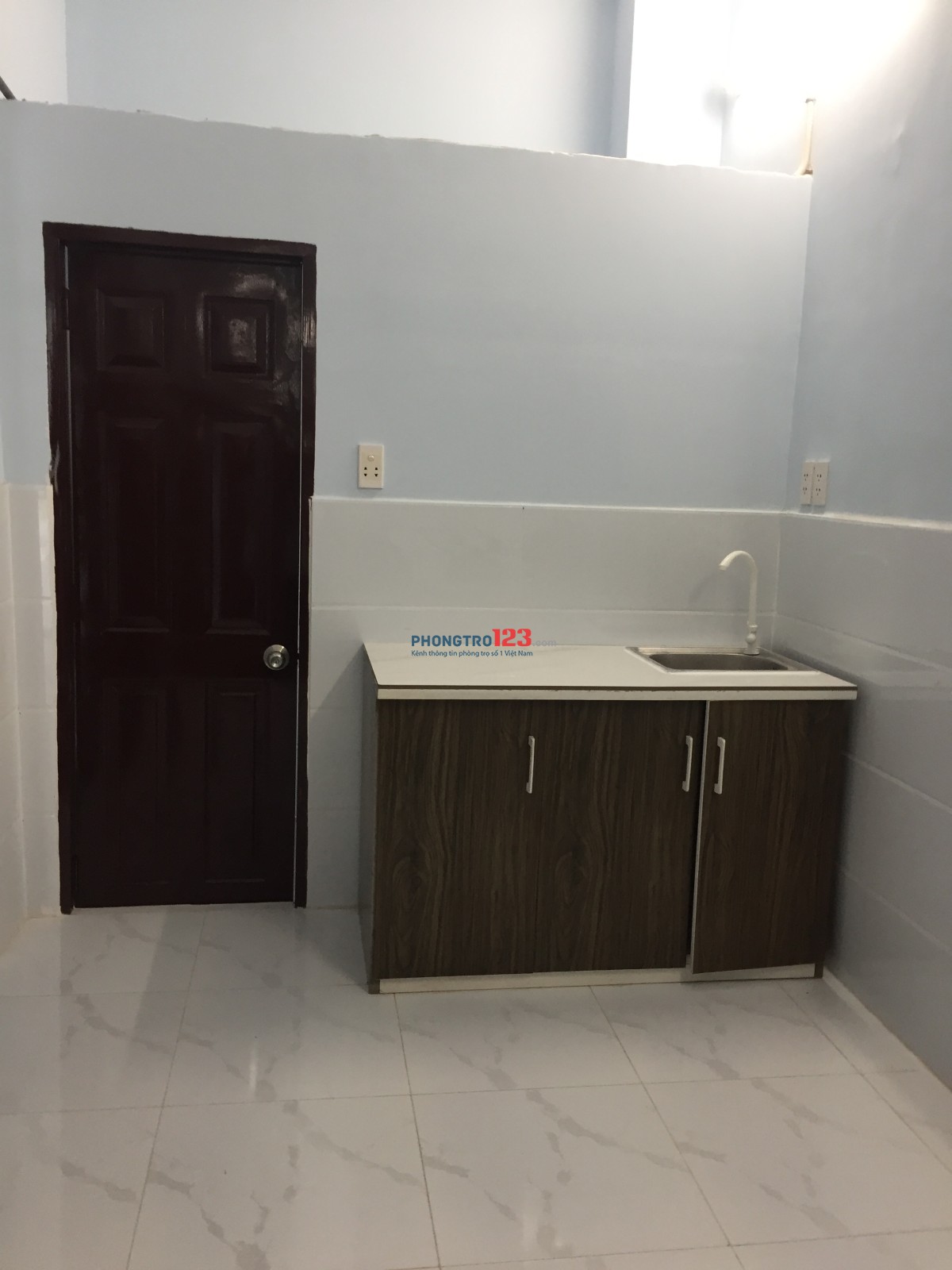 Cho thuê phòng trọ mới xây nhà mặt tiền đường 33 P. Tân Kiểng