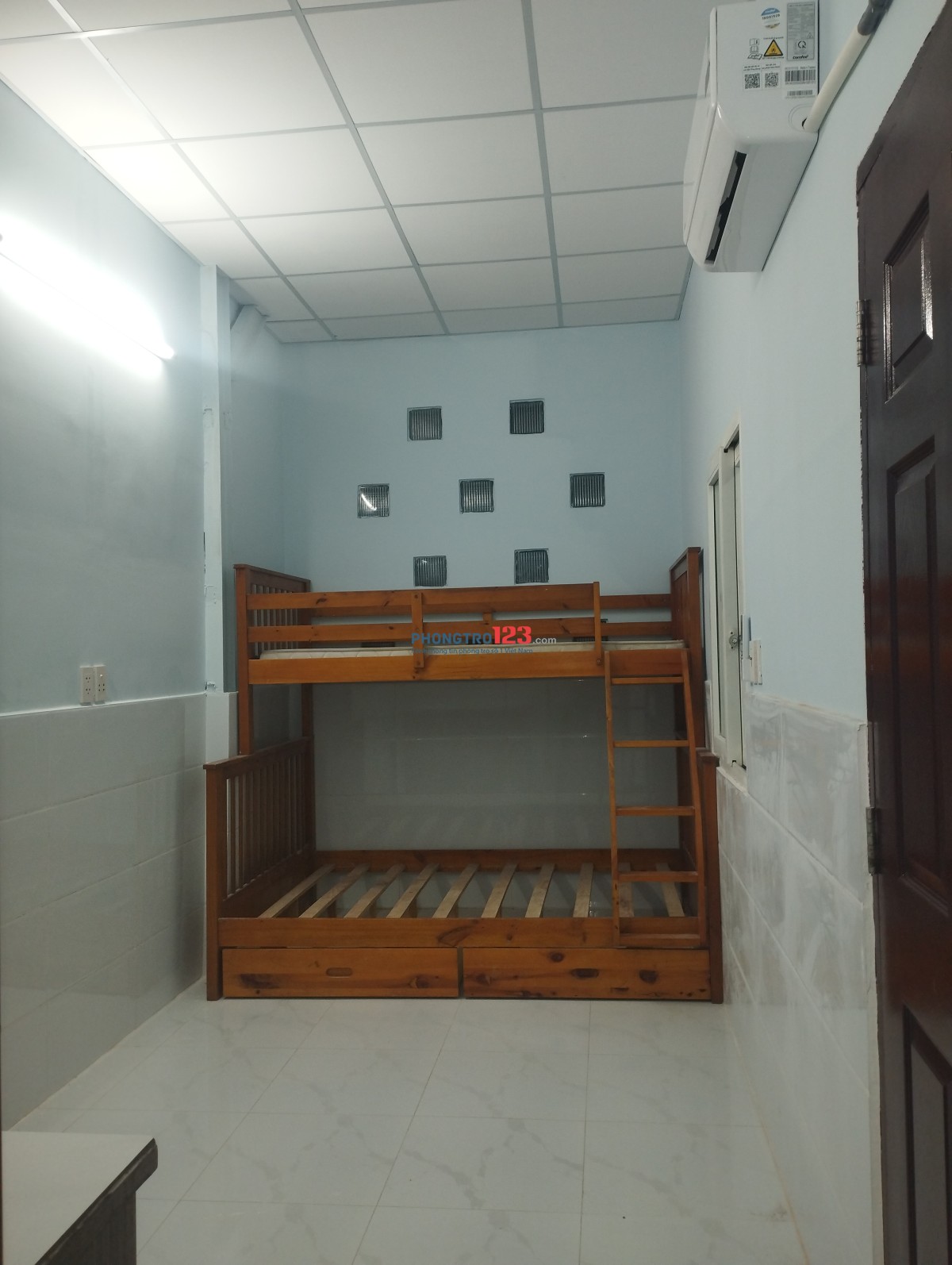 Cho thuê phòng trọ mới xây nhà mặt tiền đường 33 P. Tân Kiểng