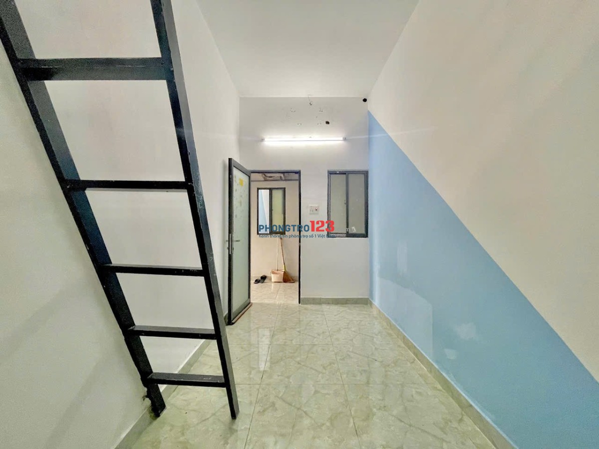 Phòng duplex giá rẻ ngay Đầm Sen, Lạc Long Quân