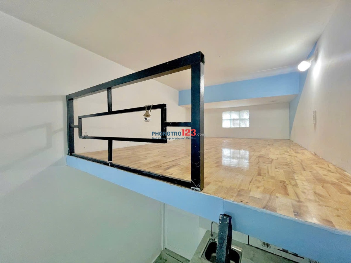 Phòng duplex giá rẻ ngay Đầm Sen, Lạc Long Quân