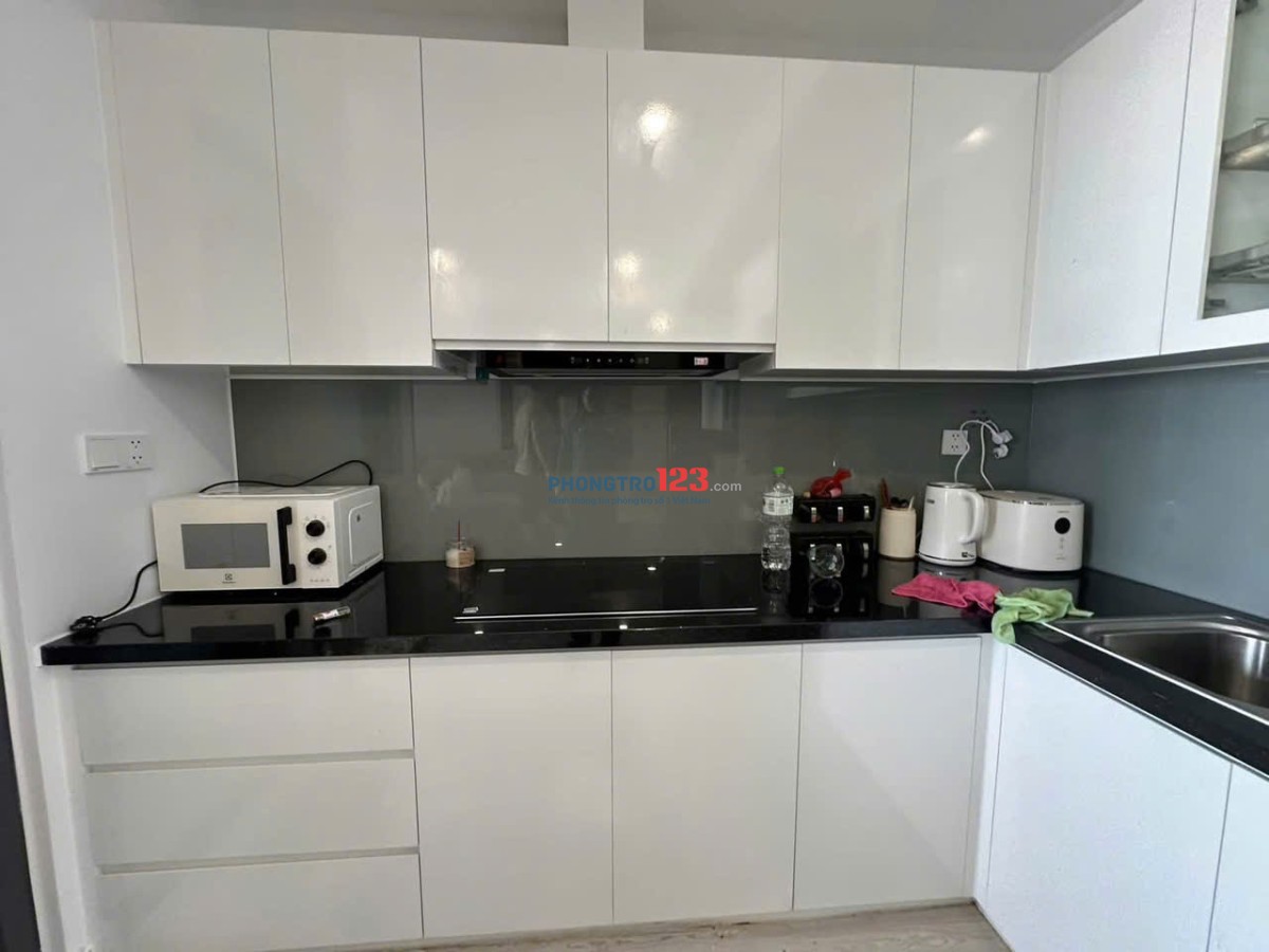 CC Sunny, Phạm Văn Đồng, GV. 70m2 2PN. Full NT. 14TR