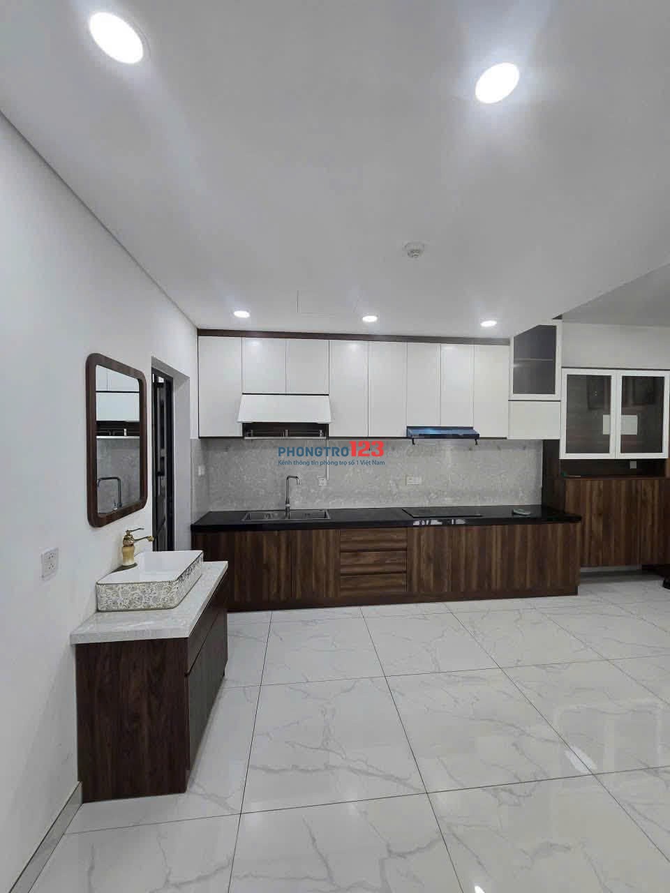 Căn hộ Lữ Gia Plaza Quận 11, 3PN Full nội thất giá 14,5 tr/th, nhận nhà liền.