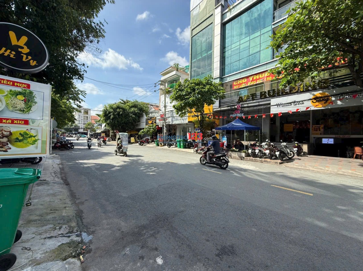  1PN LỚN SIÊU ĐẸP - BANCOL THOÁNG MÁT - FULL NỘI THẤT - GIÁP Q1,Q2 - VÕ OANH, BÌNH THẠNH