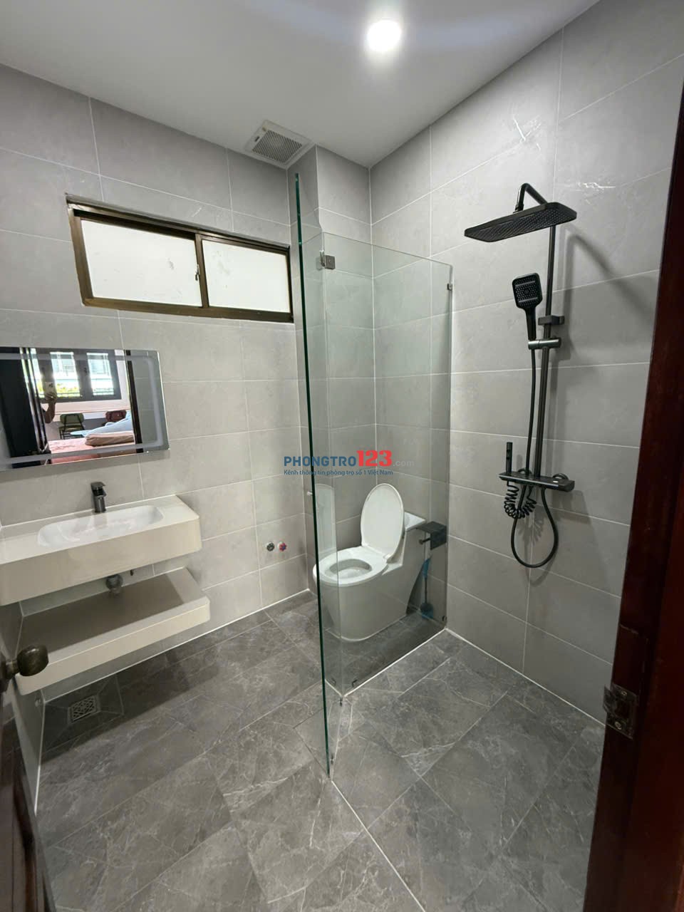  1PN LỚN SIÊU ĐẸP - BANCOL THOÁNG MÁT - FULL NỘI THẤT - GIÁP Q1,Q2 - VÕ OANH, BÌNH THẠNH