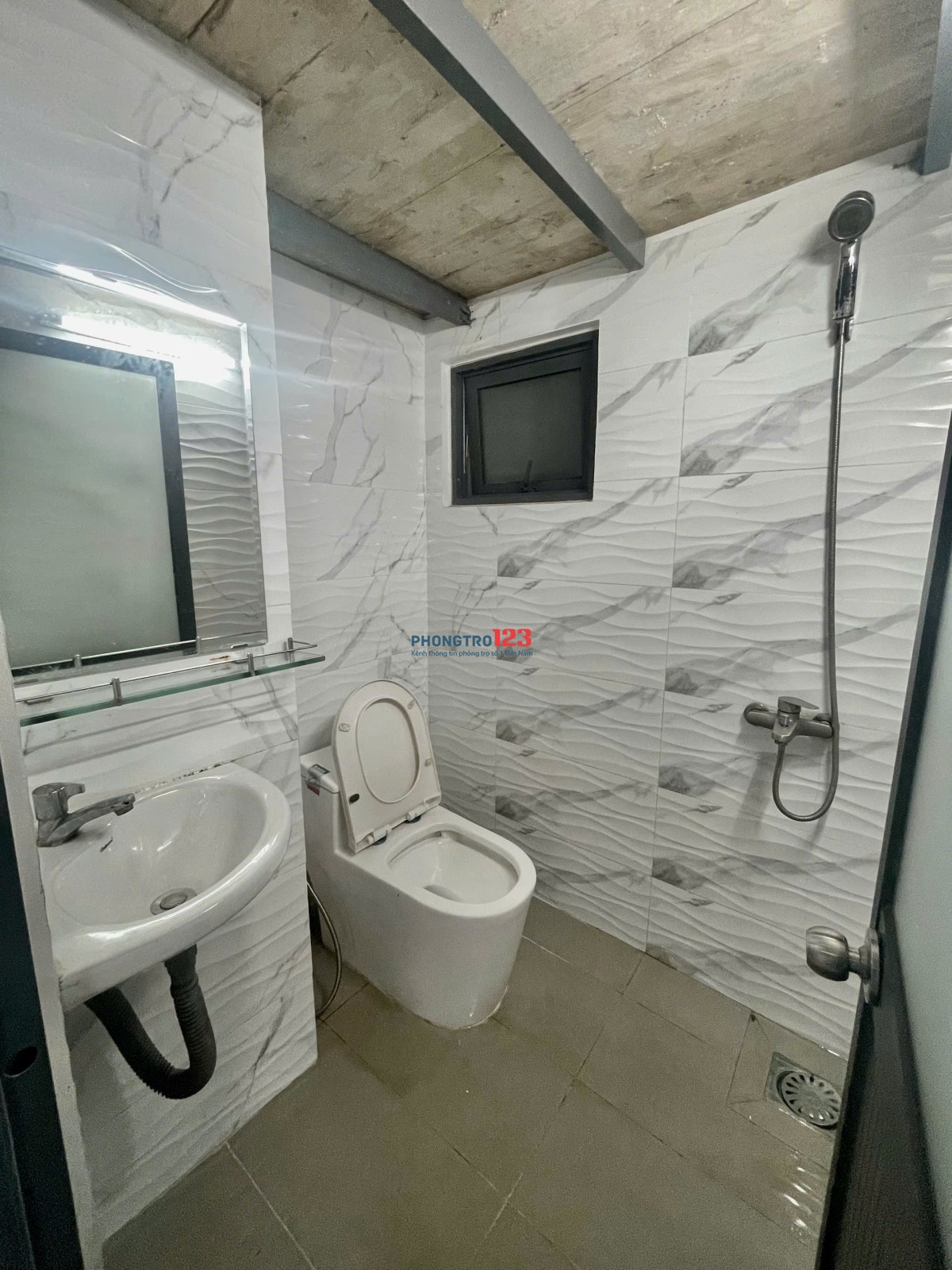Phòng trọ có nội thất máy lạnh nệm quận 12
