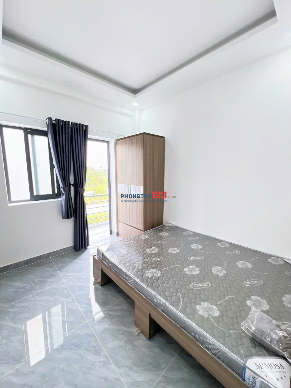 Phòng ban công full nội thất - máy giặt riêng