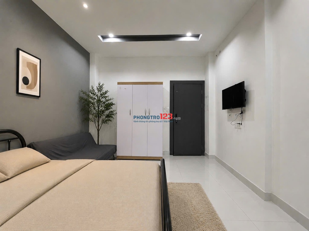 CĂN HỘ BAN CÔNG, FULL NỘI THẤT, SÁT QUẬN 1,3