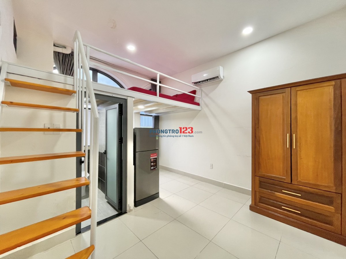 GÁC LỬNG CỬA SỔ FULL NỘI THẤT, AN NINH GẦN NGAY CHỢ BÀ CHIỂU, HÀNG XANH BÌNH THẠNH